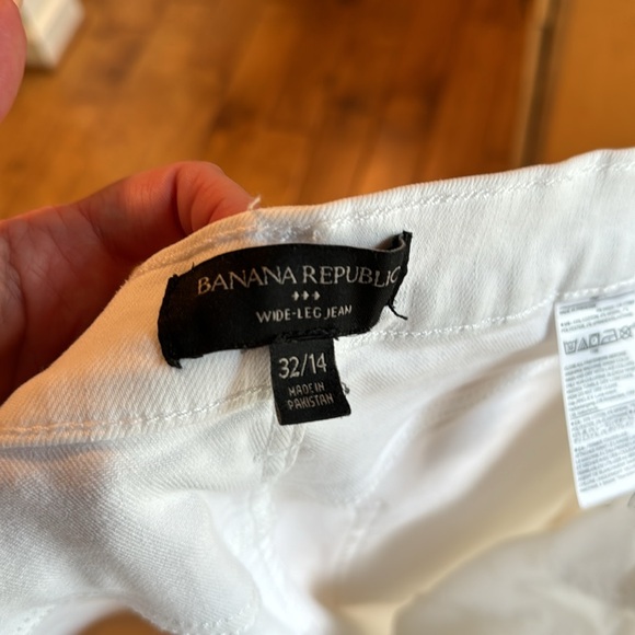 Banana Republic HIGH-RISE WIDE-LEG JEAN - Picture 5 of 8